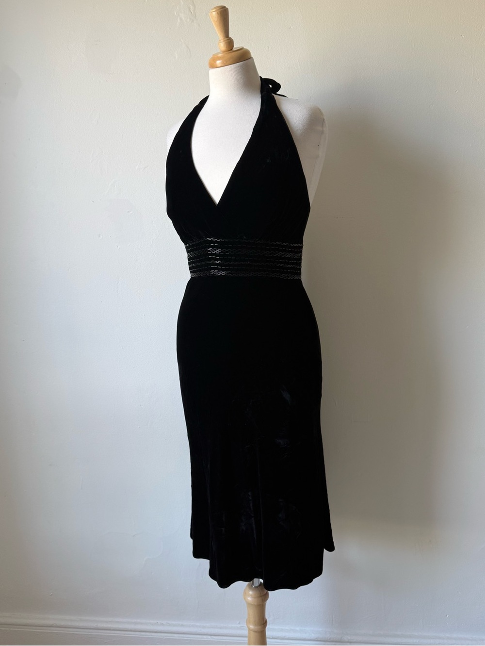 Silk Blend Beaded Jones New York Velvet Halter Cocktail Dress Size 6